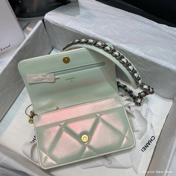 HyperPeter ON WALLET CHAIN CHANEL19 0805